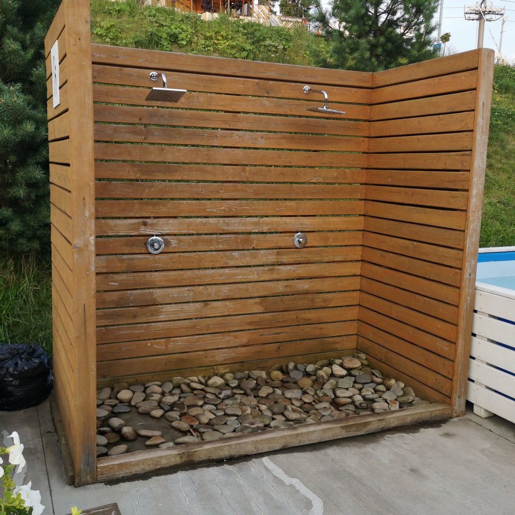Double showerhead outdoor shower