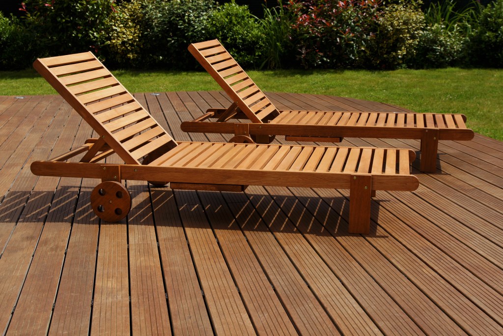 Two lounge chairs made of Teak wood