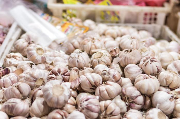 Garlic at the market